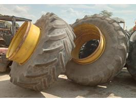 650/85R38 Trelleborg ikerkerékpár kapcsokkal