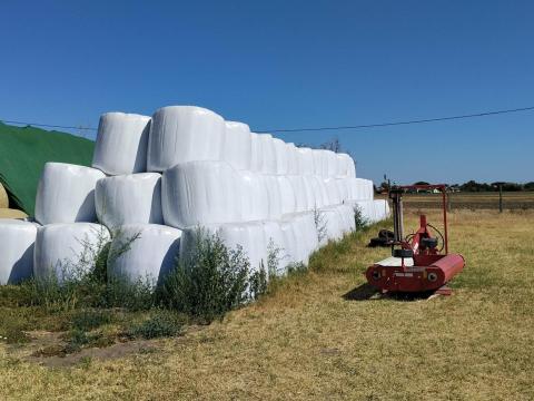 Csomagolt bála 130-as, árpa-szenázs, 100 db