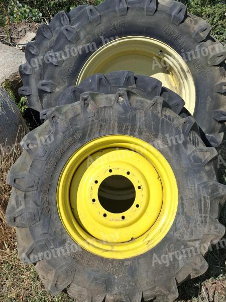 John Deere szerelt kerékszett 6000-es szérián volt