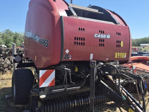 CASE IH RB 465 GUMIHEVEDERES KÖRBÁLÁZÓ ELADÓ