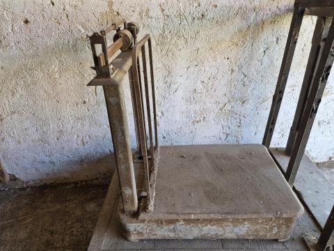 Mérleg,  Mechanikus platformmérleg,  100kg-os mérleg