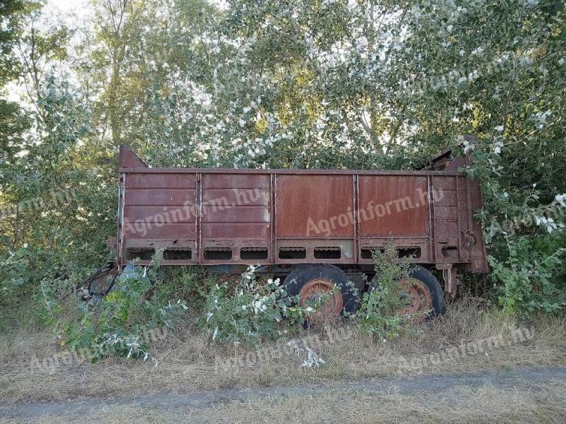 T08-as szervestrágyaszóró