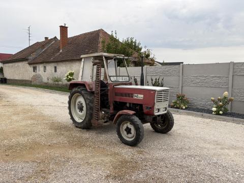 Steyr 540 homlokrakodós traktor