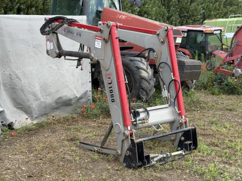 Belarus MTZ traktorokra Ferro-Flex FF 1000 homlokrakodó Belarus MTZ traktorokra Ferro-Flex FF 1000 homlokrakodó