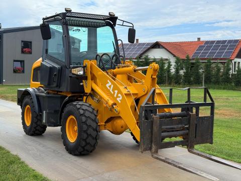Hongyuan derékcsuklós rakodógép ZL12 homlokrakodó Rendszámmal Műszakival
