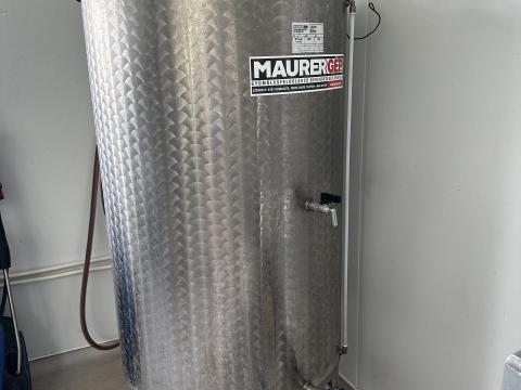 Úszófedeles légygyűjtő tartály 300 L keverővel (Maurer) Úszófedeles légygyűjtő tartály 300 L keverővel (Maurer)