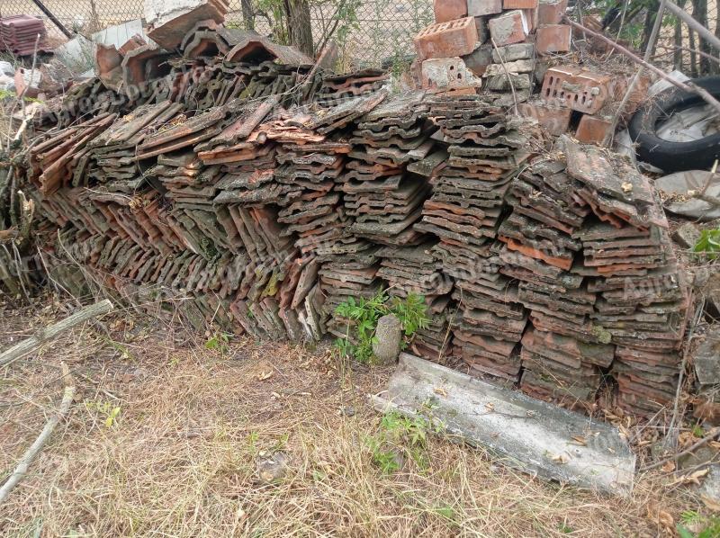 Használt tetőcserepek Kiskunfélegyházán, kb. 300-400 db