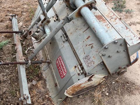 Talajmaró Yanmar RS 1303