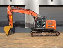Hitachi ZX225US5LC / 2018 / 7554 üzemóra / Lízing 20%-tól