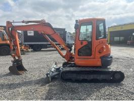 Kubota U 55-4 HI / 2015 / 4323 h üzemóra / Lízing 20%-tól