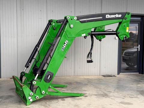 John Deere traktorra szerelhető Quicke Q66 homlokrakodó