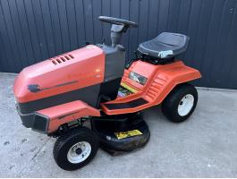 Husqvarna Lt 100 Fűnyíró traktor