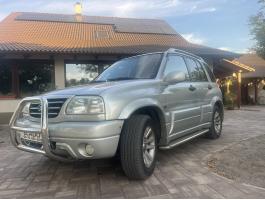 Suzuki Grand Vitara 2.0 4x4 KLÍMA! VONÓHOROG
