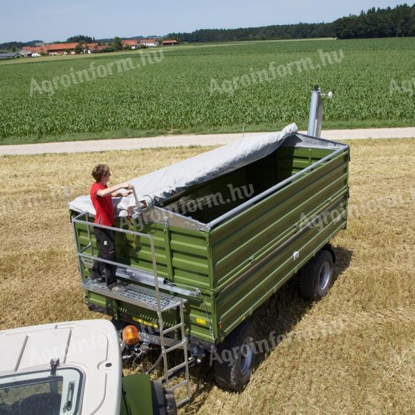 Fliegl tekerős ponyvaszerkezet + pódium kihúzható létrával ÚJ, KEDVEZŐ ÁRON, GARANCIÁVAL!