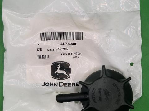 AL78005 – JOHN DEERE HŰTŐSAPKA OE., KÉSZLETEN, KEDVEZŐ ÁRON! AL78005 – JOHN DEERE HŰTŐSAPKA OE., KÉSZLETEN, KEDVEZŐ ÁRON!