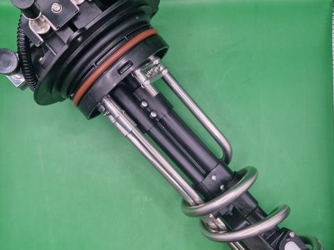 DZ103800 / DZ111098 / DZ118292 – JOHN DEERE ADBLUE SZINTJELZŐ OE., KÉSZLETEN, KEDVEZŐ ÁRON! 