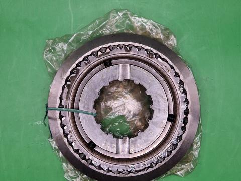 RE286934 – JOHN DEERE SZINKRON AGY OE., KÉSZLETEN, KEDVEZŐ ÁRON! 