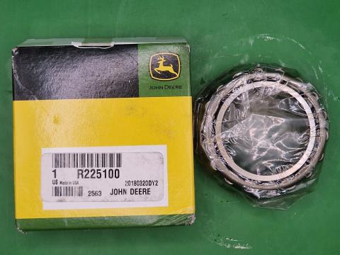 R225100 – JOHN DEERE CSAPÁGY OE., KÉSZLETEN, KEDVEZŐ ÁRON! 