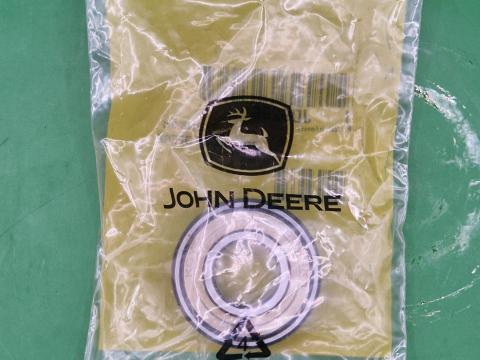 JD9296 – JOHN DEERE CSAPÁGY OE., KÉSZLETEN, KEDVEZŐ ÁRON! 