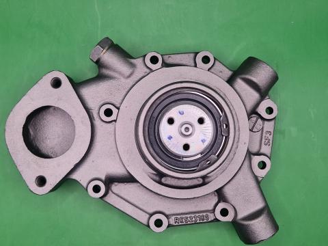 SE501227 – JOHN DEERE VÍZPUMPA REMAN OE., KÉSZLETEN, KEDVEZŐ ÁRON! 