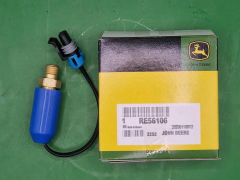 RE56106 – JOHN DEERE SZENZOR OE., KÉSZLETEN, KEDVEZŐ ÁRON! 