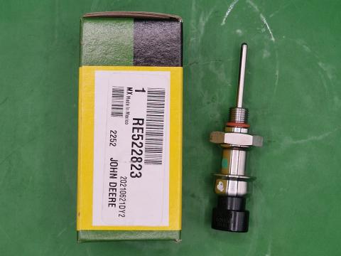 RE522823 // DZ122257 – JOHN DEERE SZENZOR OE., KÉSZLETEN, KEDVEZŐ ÁRON! 