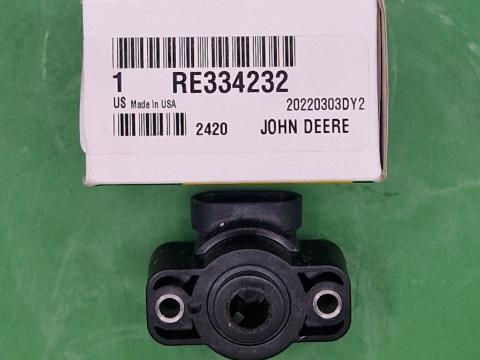 RE334232 – JOHN DEERE SZENZOR OE., KÉSZLETEN, KEDVEZŐ ÁRON! 