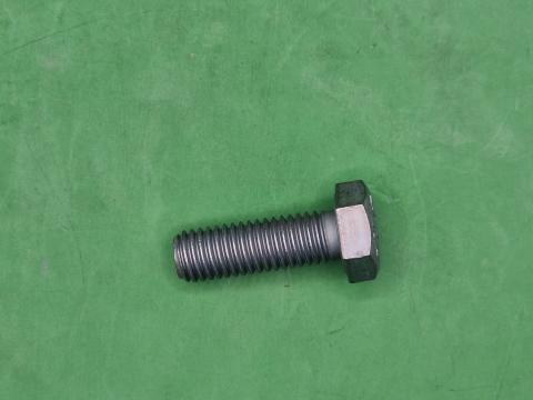 19M7662 – JOHN DEERE CSAVAR OE., KÉSZLETEN, KEDVEZŐ ÁRON! 