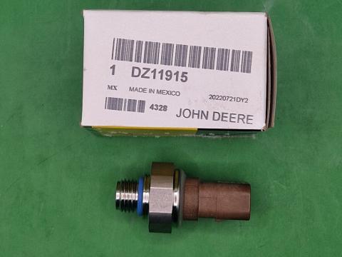 DZ111915 – JOHN DEERE SZENZOR OE., KÉSZLETEN, KEDVEZŐ ÁRON! 