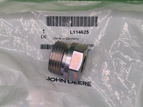 L114625 – JOHN DEERE CSAVAR OE., KÉSZLETEN, KEDVEZŐ ÁRON! 