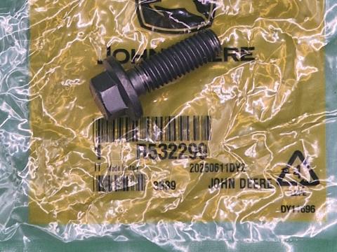 R532299 – JOHN DEERE CSAVAR OE., KÉSZLETEN, KEDVEZŐ ÁRON! 