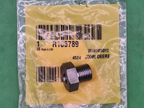 R106789 – JOHN DEERE CSAVAR OE., KÉSZLETEN, KEDVEZŐ ÁRON! 