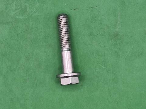 19M8292 – JOHN DEERE CSAVAR OE., KÉSZLETEN, KEDVEZŐ ÁRON! 