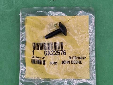 GX22576 – JOHN DEERE CSAVAR OE., KÉSZLETEN, KEDVEZŐ ÁRON! 