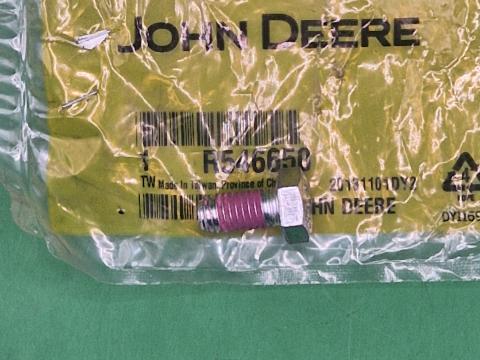 R546650 – JOHN DEERE CSAVAR OE., KÉSZLETEN, KEDVEZŐ ÁRON! 