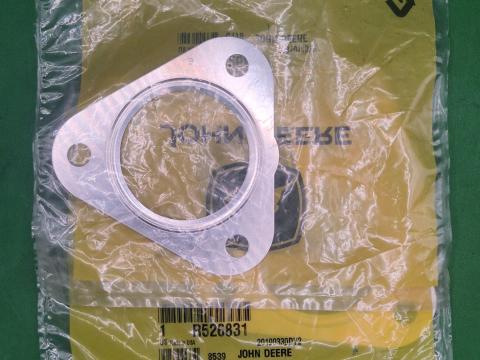 R526831 – JOHN DEERE EGR CSŐ TÖMÍTÉS 3 LYUKAS OE., KÉSZLETEN, KEDVEZŐ ÁRON! R526831 – JOHN DEERE EGR CSŐ TÖMÍTÉS 3 LYUKAS OE., KÉSZLETEN, KEDVEZŐ ÁRON!