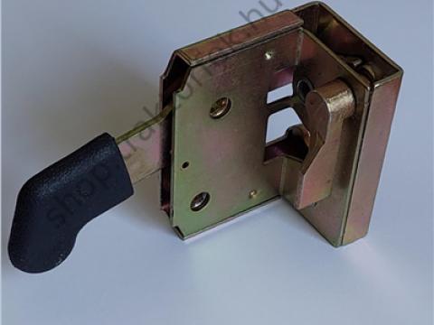 Ajtózár bal oldali  V45217500 utángyártott