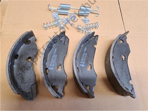 AL-KO fékpofa szett (160x35x4mm - 4 db, rugókkal és kiegészítőkkel) AL-KO fékpofa szett (160x35x4mm - 4 db, rugókkal és kiegészítőkkel)