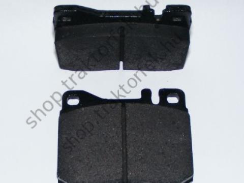 Claas fékbetét szett CD-106/108 (643692; 637606); - 2 db Claas fékbetét szett CD-106/108 (643692; 637606); - 2 db