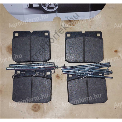 Tárcsafékbetét szett  89,8x76x16,5 mm - 4db rugókkal, kiegészítőkkel 15/920397   / ST