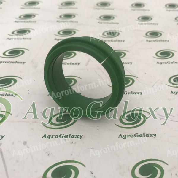 L116326 JOHN DEERE Távtartó