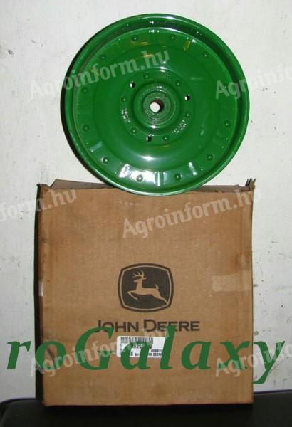 AH204389 JOHN DEERE Feszítő kerék