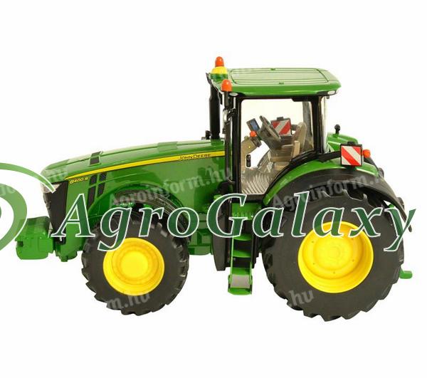 John Deere 8400R traktor makett - MCE43174X000