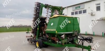 John Deere 740A