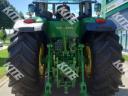 John Deere 7215R