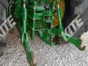 John Deere 6215R