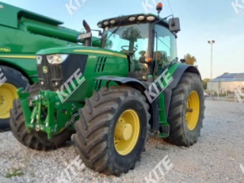 John Deere 6215R John Deere 6215R