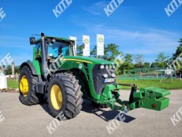 John Deere 8430