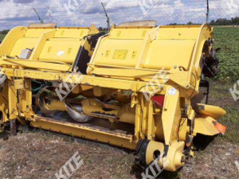 New Holland MF 875W  New Holland MF 875W