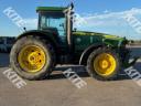 John Deere 8520